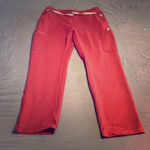 Figs Yola Burgundy size M